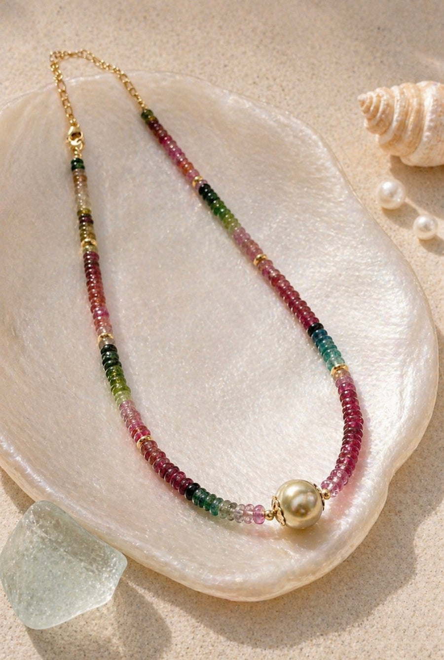 tourmaline necklace with pistachio Tahitian pearl